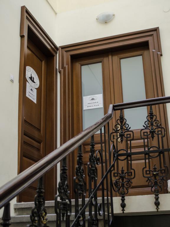 Royal Route 29 Comfort Rooms Krakow Exterior photo