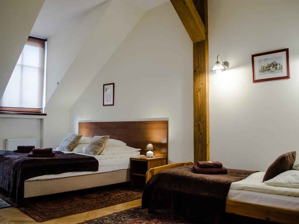 Royal Route 29 Comfort Rooms Krakow Exterior photo