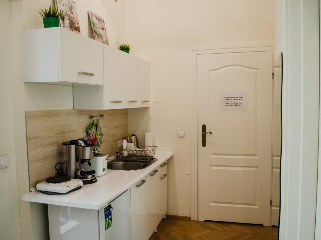 Royal Route 29 Comfort Rooms Krakow Exterior photo